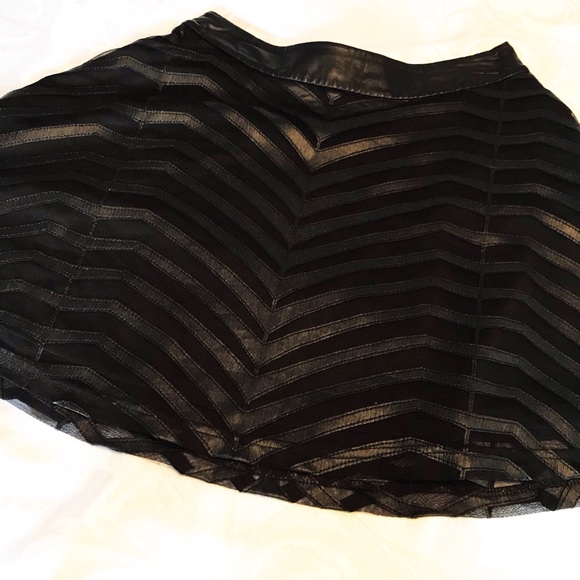 Guess Circle Flared Mini Skirt - (Black) - Picture 8 of 14